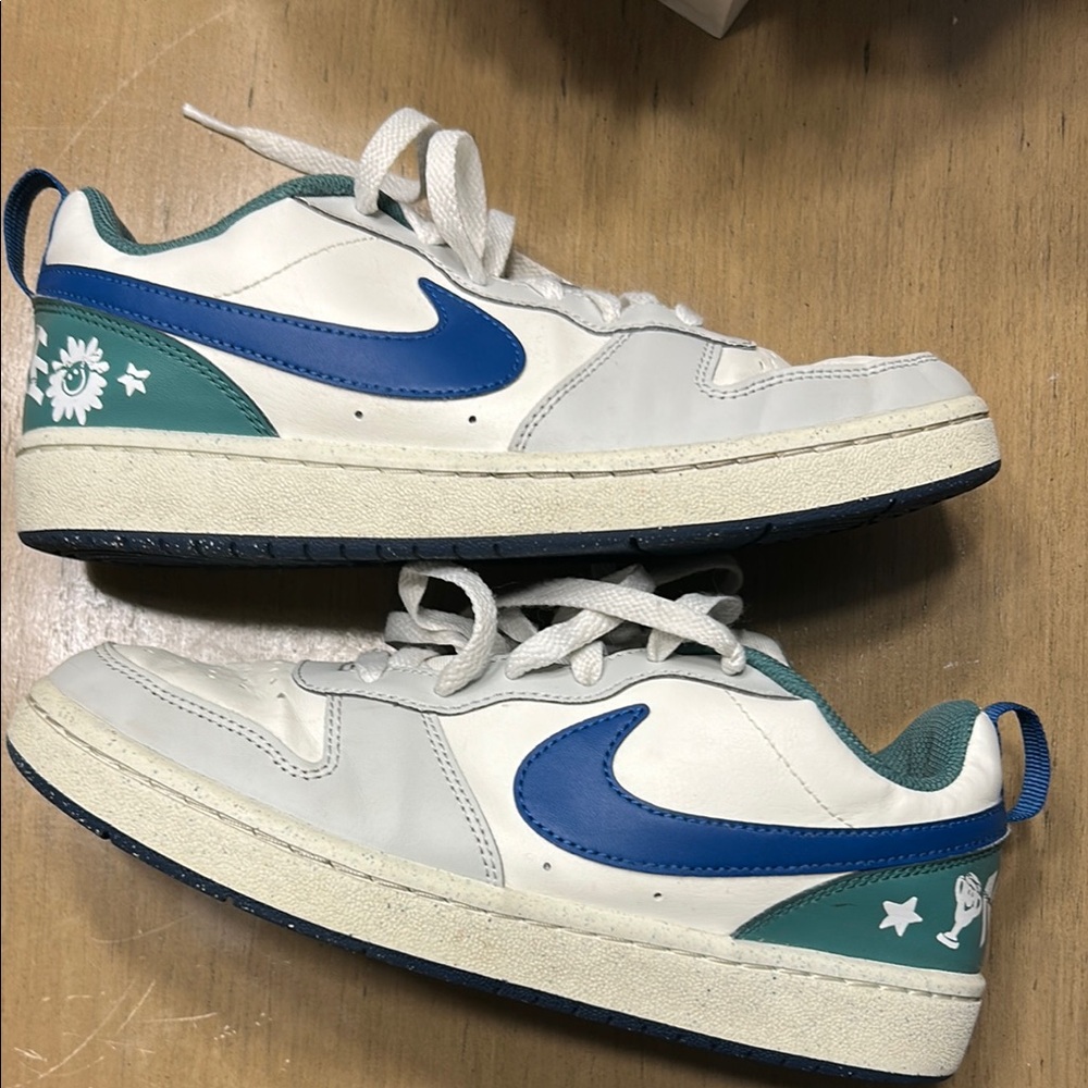Kids Nike Blue and White Sneakers